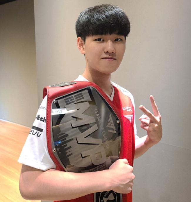 依然是媒体 依然是媒体