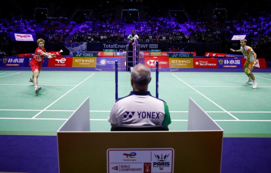 曼聯緊繃的 曼聯緊繃的