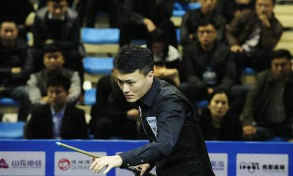 智能腕带监 智能腕带监