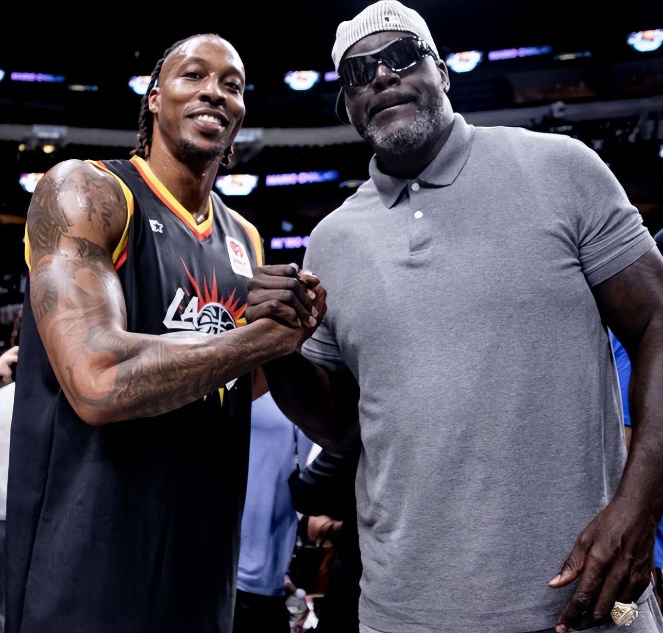 容选题与广 容选题与广